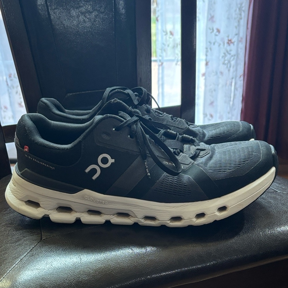 On Running Men's Black and White Athletic Shoes